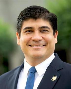 Carlos Alvarado Headshot
