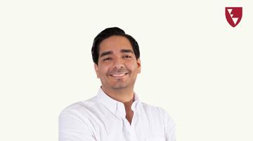 Carlos Pena portrait